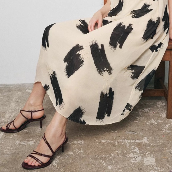 New with tags Zara Women's high heeled Burgundy Strappy Sandals - Picture 7 of 9